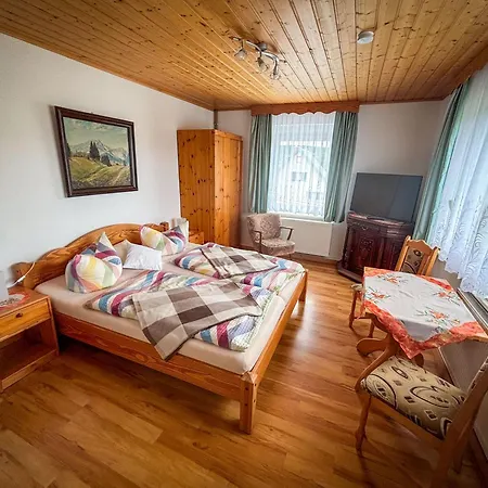 Bergheisl Ruebenau Guest house *